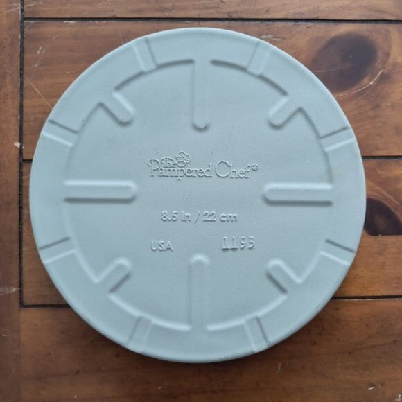 Pampered Chef Pizza Stone Personal Pizza Toaster Oven Pan 8.5" - Picture 6 of 6